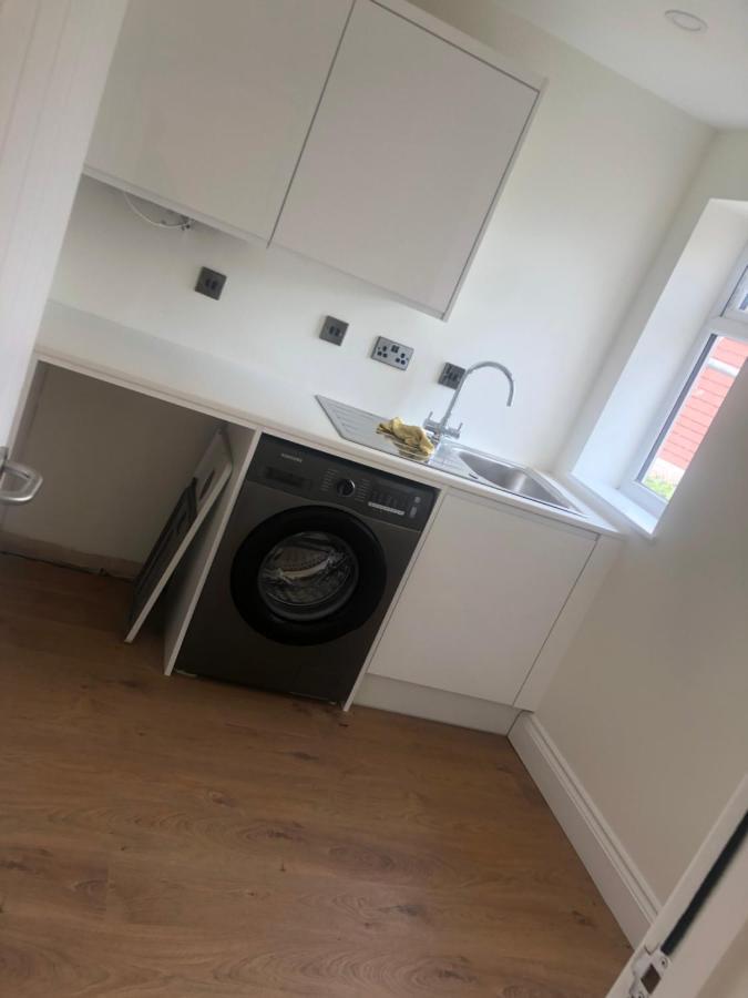 5 Bedroom House In Orpington Esterno foto