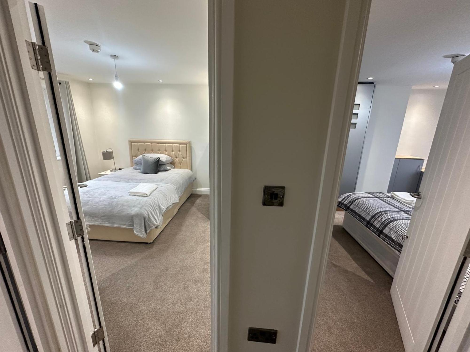 5 Bedroom House In Orpington Esterno foto